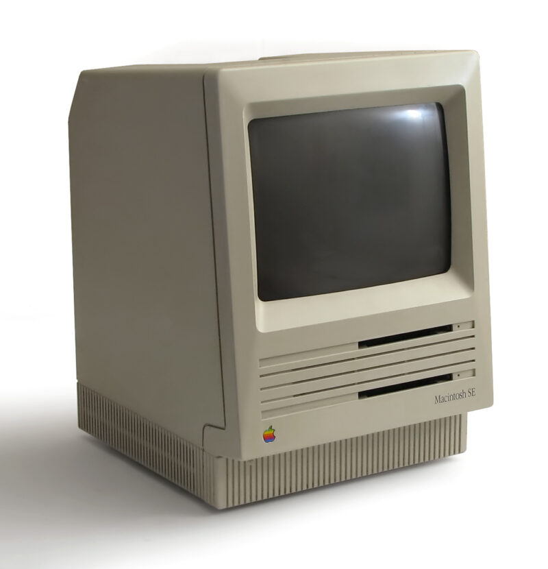 Macintosh_SE_b 【9月恒例】iPhone12は10月後半発売か 5Gモデルは11月？ 2年後回収系プログラムさん涙目へ