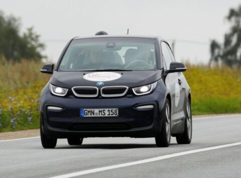 bmw-480x354 【EV】BMWがEV生産強化　2023年までに販売車のEV比率を20％に引き上げ