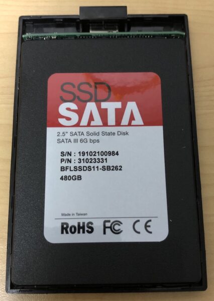IMG_2706-426x600 「SSD 1TB」が税込7800円に値下がり　台湾製GPU品薄の影響で日本製SSDが売れない模様
