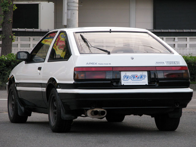 4xGIUBb 【自動車】90年代に200万円で買えた走り屋御用達の車をご覧ください…