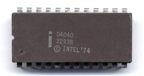 Intel_D4040_2293B_top-480x255 CPU「CPUを作るためにはCPUが必要です」