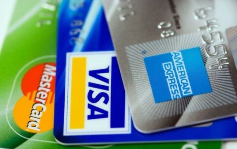 card-american-express-g52e08ae56_640-480x301 クレジットカード払いって『分割返済』に設定して借りて、返済一括で返すと印象悪くならないか？