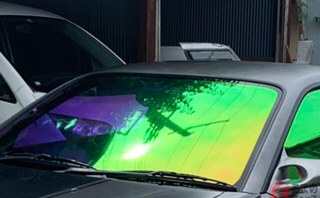 【自動車】車の窓をバスクリンにしてるやつって頭沸いてるの？なんで免許取れたの？