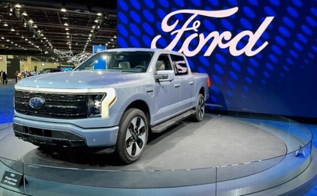 【EV】米フォード、EV事業3900億円の赤字　23年12月期見通し