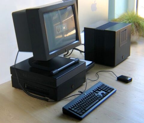 bhluTYp-480x408 【驚愕】ワイ「昔はパソコン買うと要らないプリンタとかスキャナがオマケでついてきた」若者「嘘松wwww」
