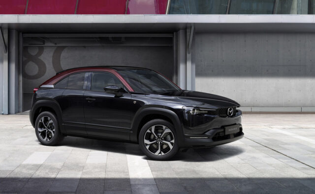 【自動車】マツダが『新型ロータリーエンジン搭載』のPHEV「MX-30 e-SKYACTIV R-EV」を日本初公開
