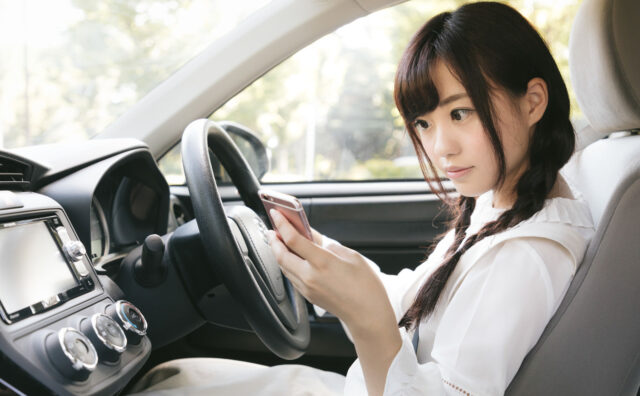【自動車】車買おうと思うんやが、今どき『カーナビ』って付けなくてもいいよな？